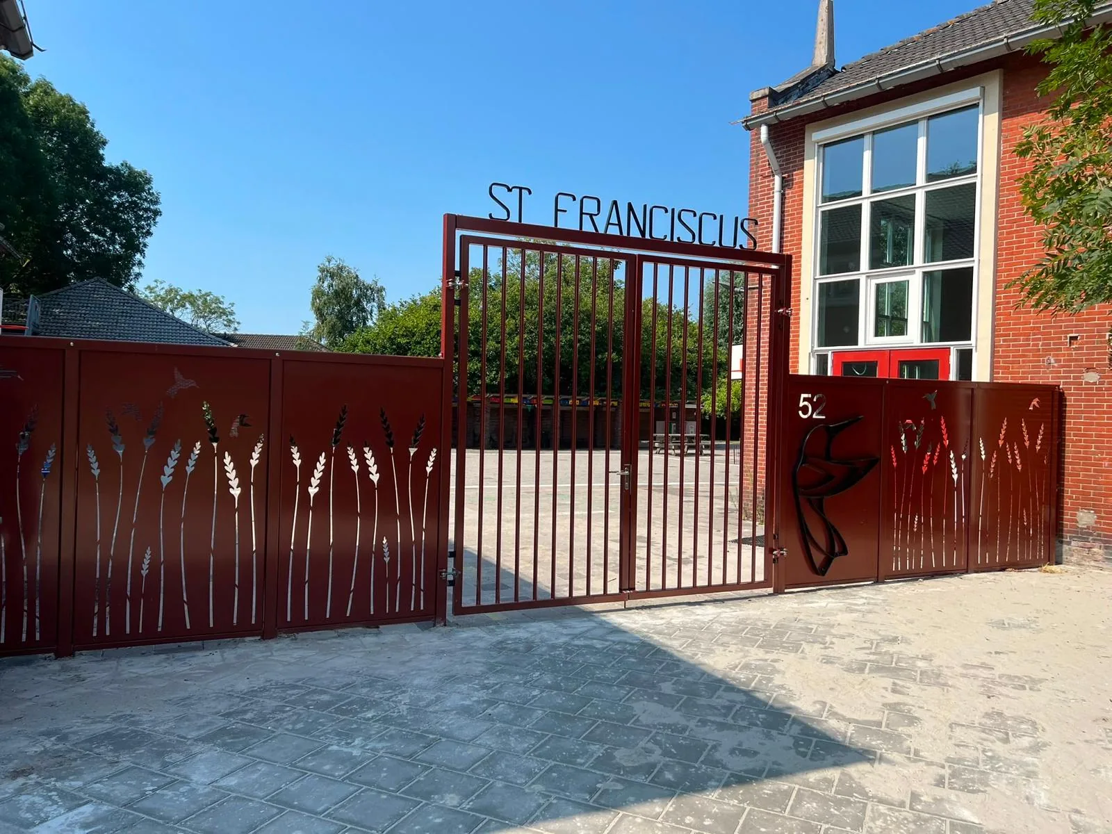 Toegangshek van Staallokaal met de naam St. Franciscus