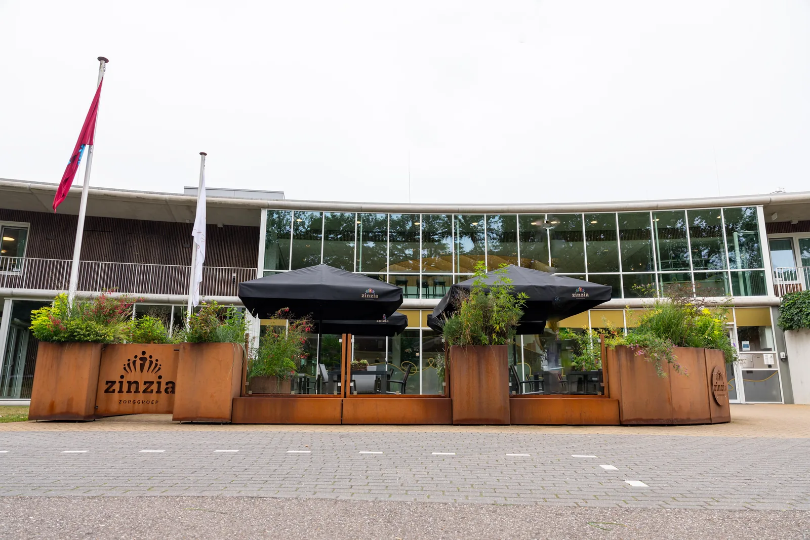 Terrasafscheiding van Staallokaal bij Zinzia